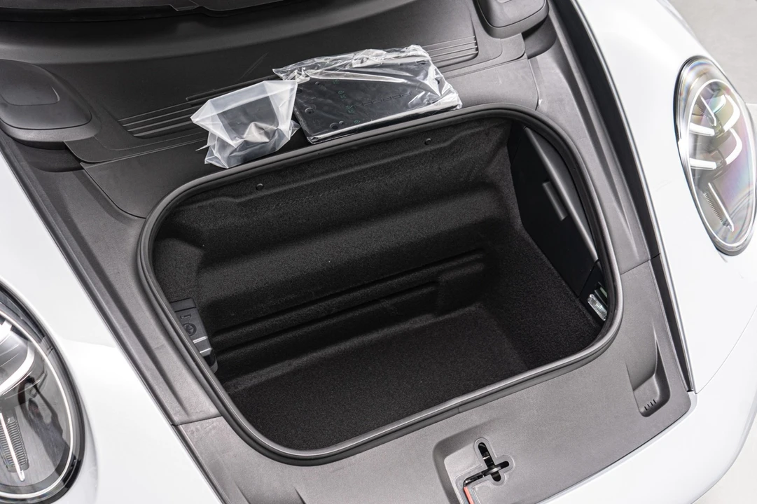 2026 Porsche 992 Carrera S - Image 19 of 21