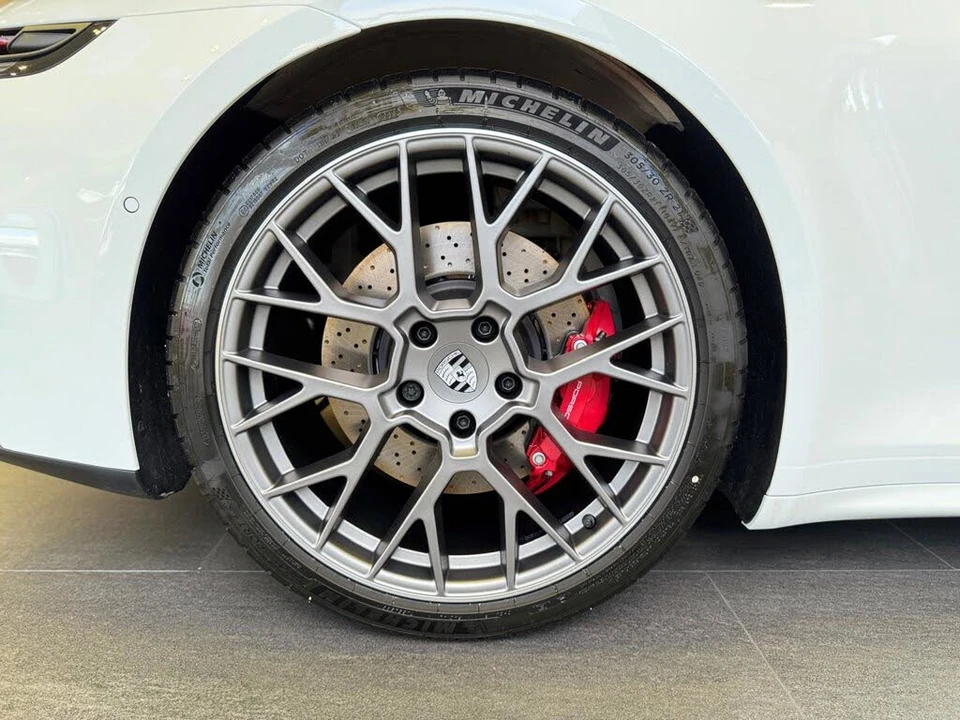 2026 Porsche 992 Carrera S - Image 28 of 31