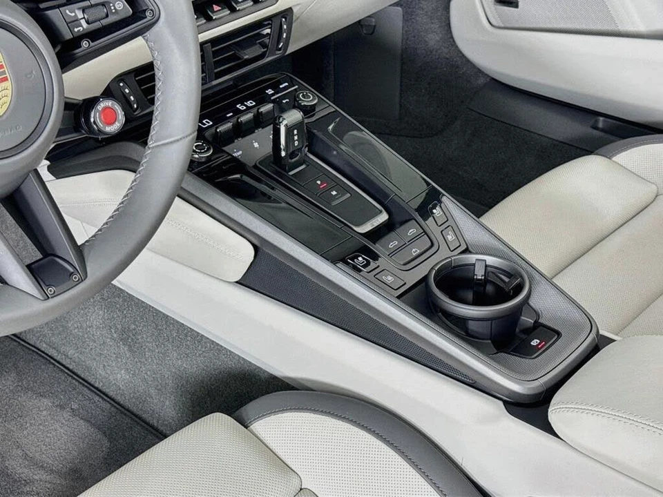 2026 Porsche 992 Carrera S - Image 16 of 31