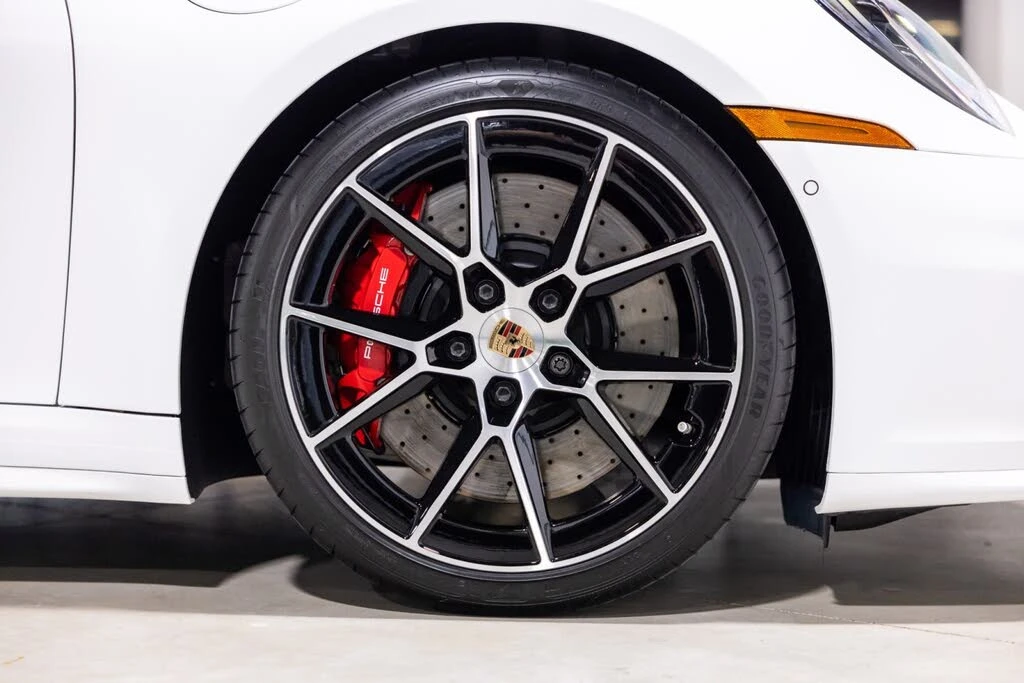 2026 Porsche 992 Carrera S - Image 27 of 31