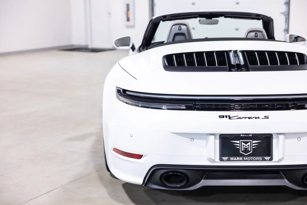 2026 Porsche 992 Carrera S - Image 16 of 31