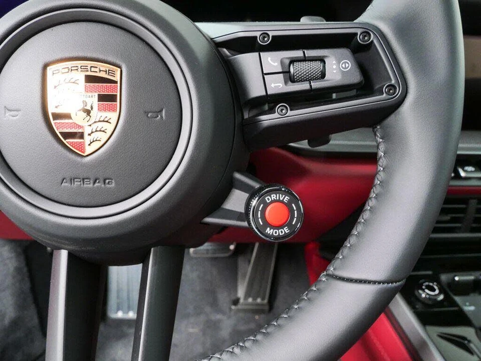 2026 Porsche 992 Carrera S - Image 11 of 31