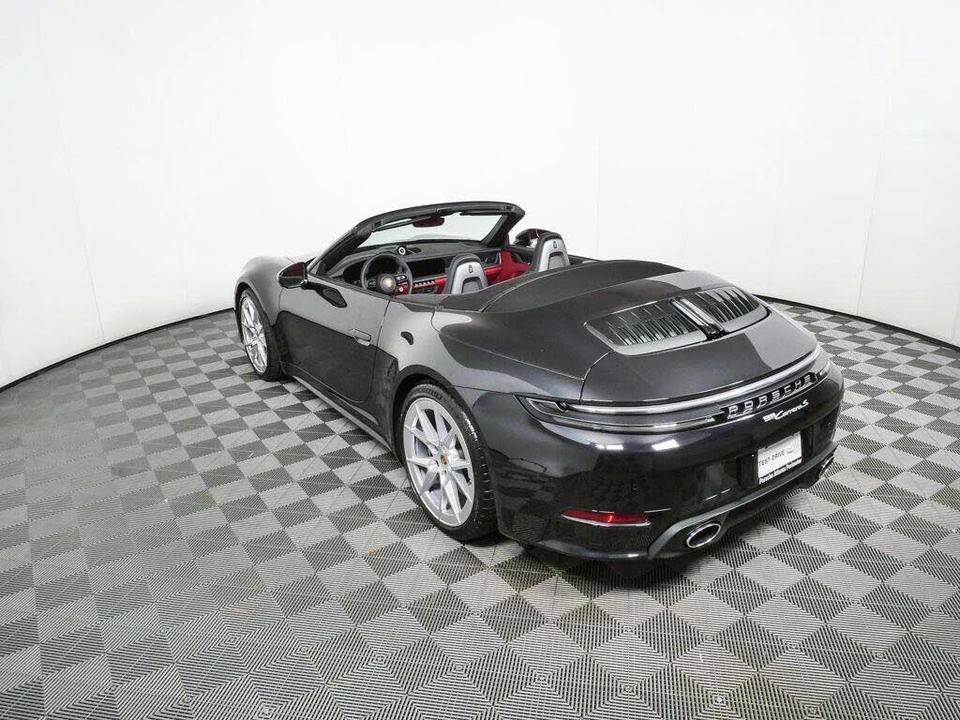 2026 Porsche 992 Carrera S - Image 25 of 31