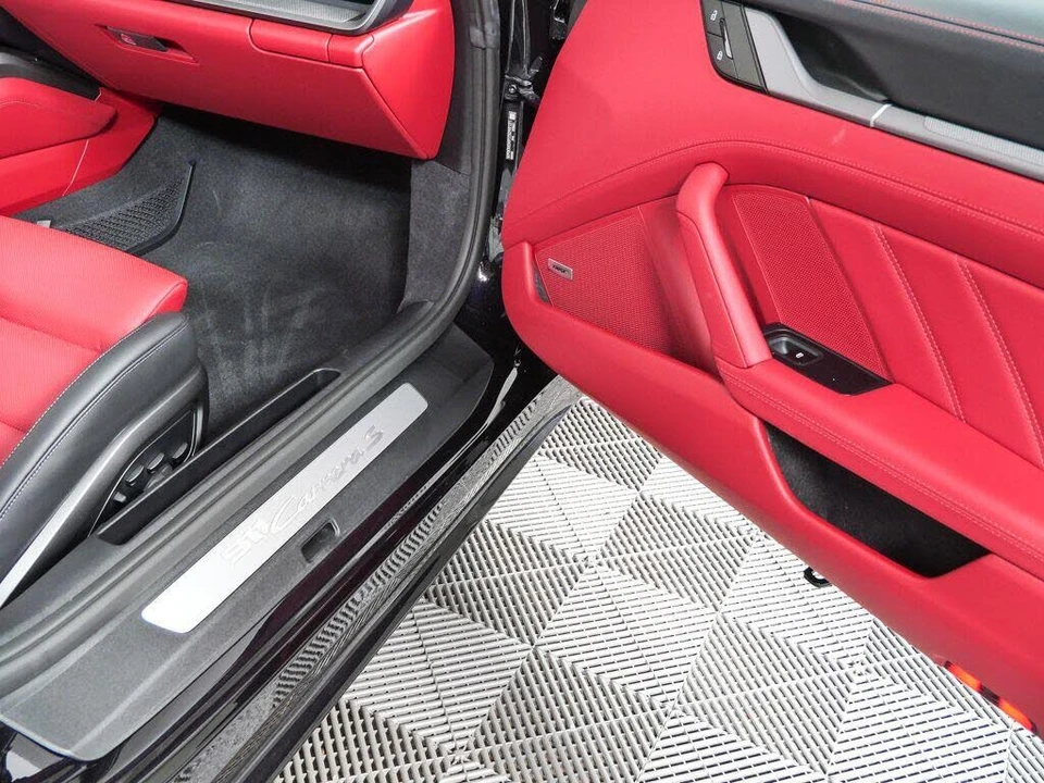 2026 Porsche 992 Carrera S - Image 22 of 31