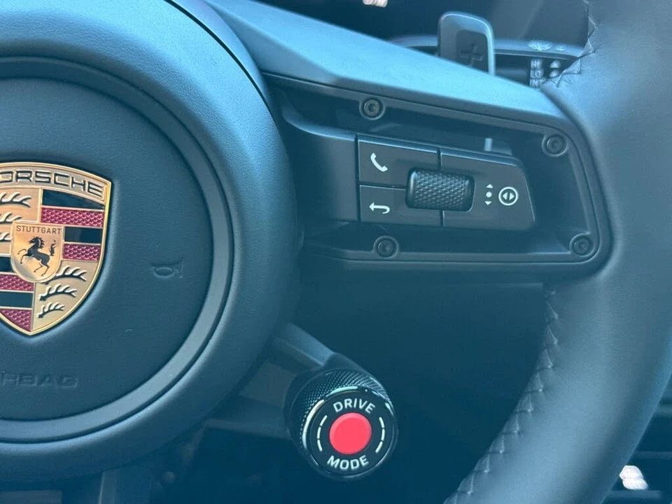2026 Porsche 992 Carrera S - Image 27 of 31