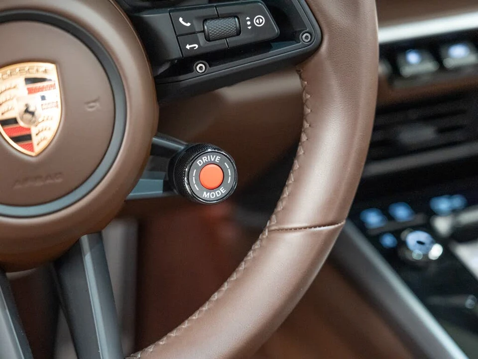 2026 Porsche 992 Carrera S - Image 23 of 27
