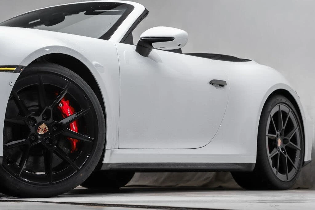 2026 Porsche 992 Carrera S - Image 16 of 18
