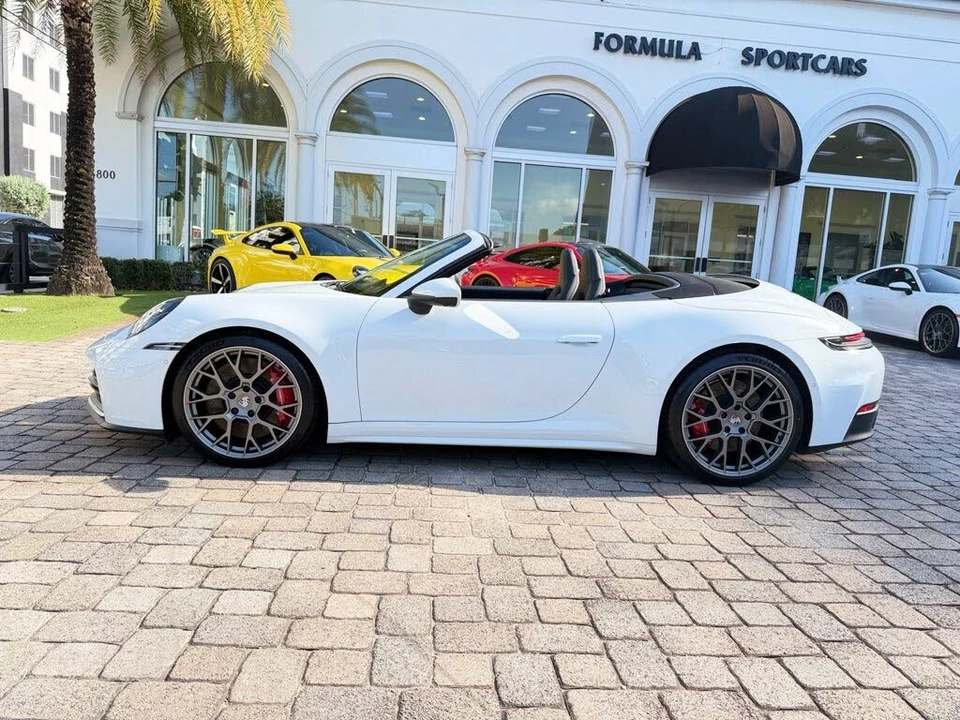 2026 Porsche 992 Carrera S - Image 21 of 31