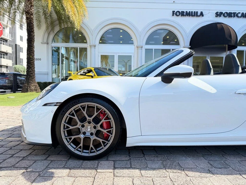 2026 Porsche 992 Carrera S - Image 24 of 31