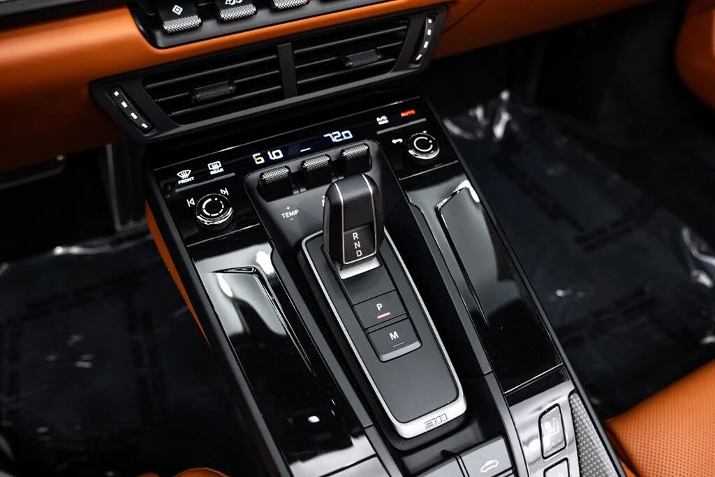 2026 Porsche 992 Carrera S - Image 22 of 31