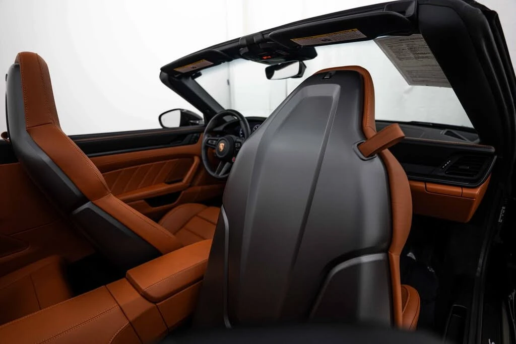 2026 Porsche 992 Carrera S - Image 15 of 31