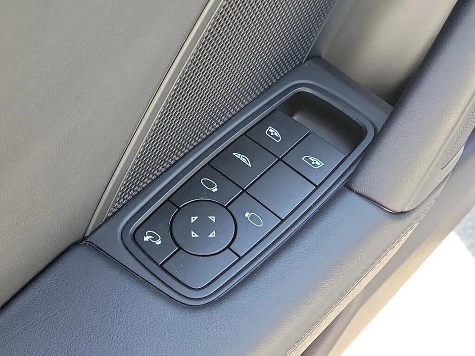 2026 Porsche 992 Carrera S - Image 25 of 31