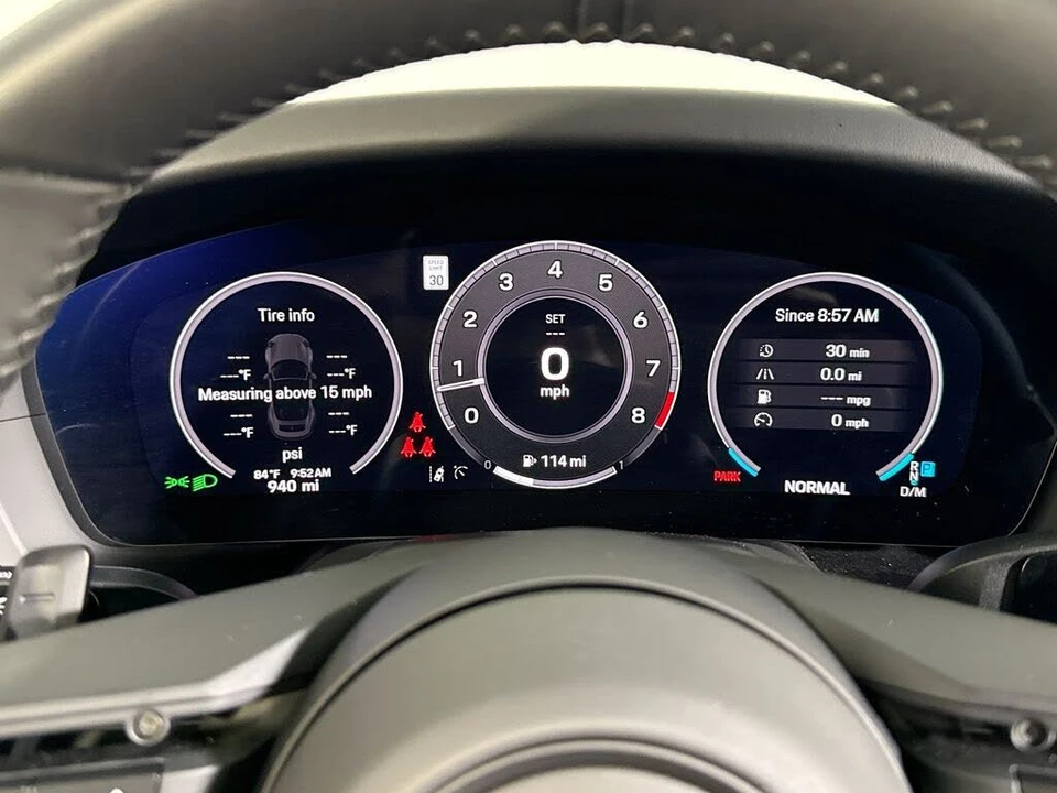 2026 Porsche 992 Carrera S - Image 13 of 31