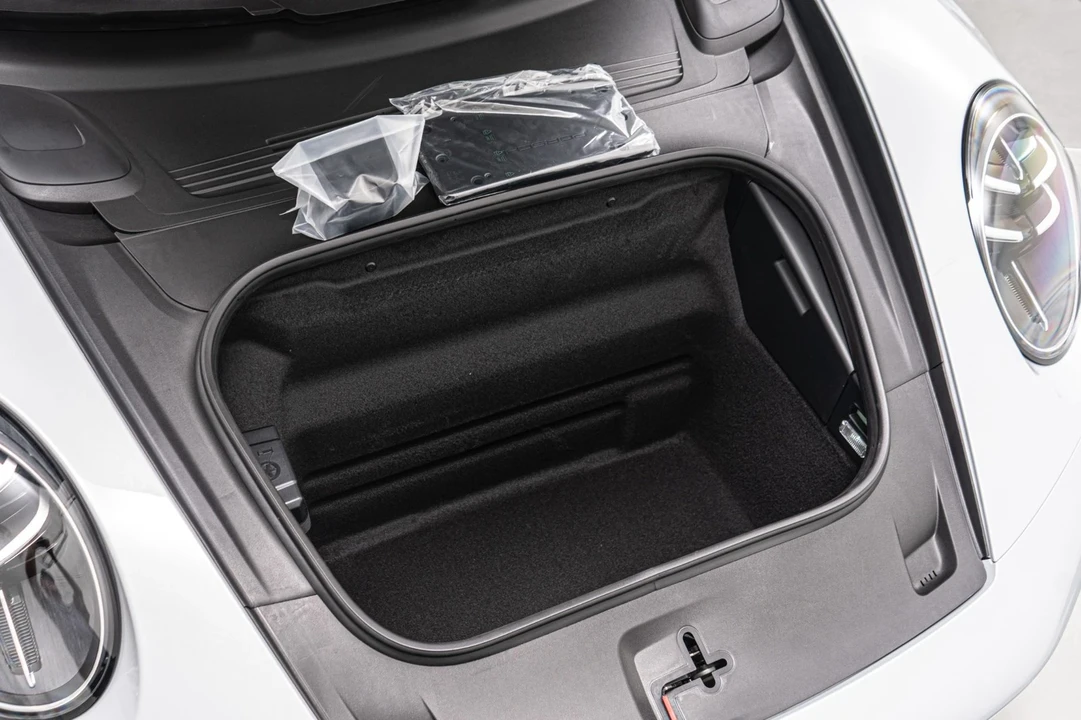 2026 Porsche 992 Carrera S - Image 19 of 21