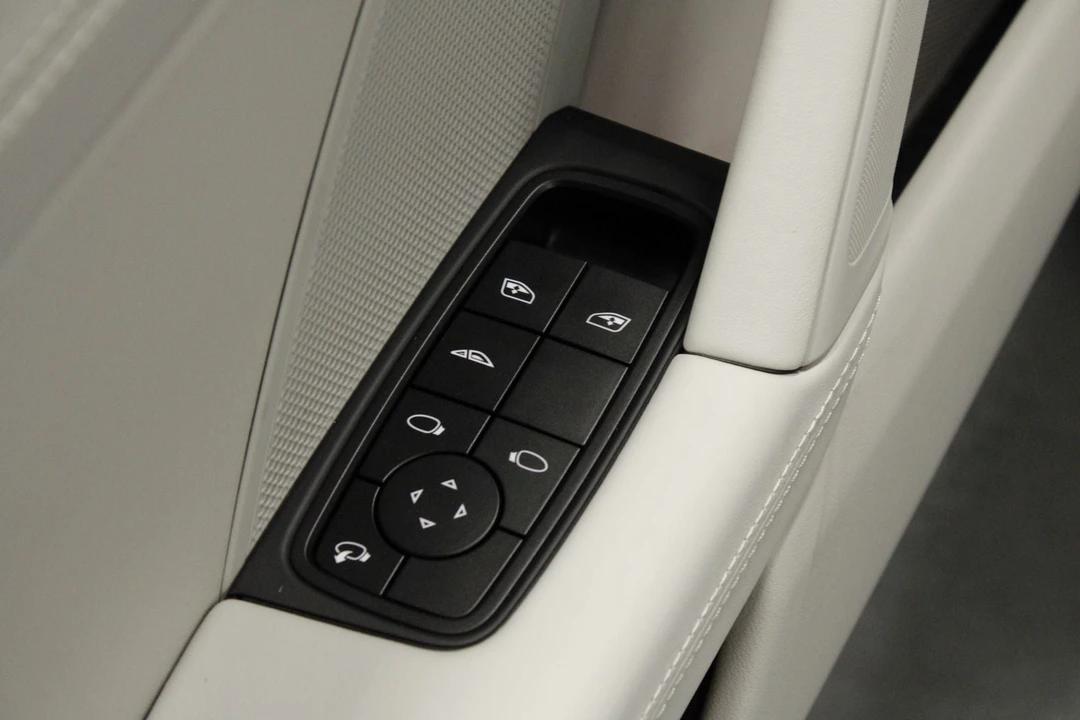 2026 Porsche 992 Carrera S - Image 23 of 30