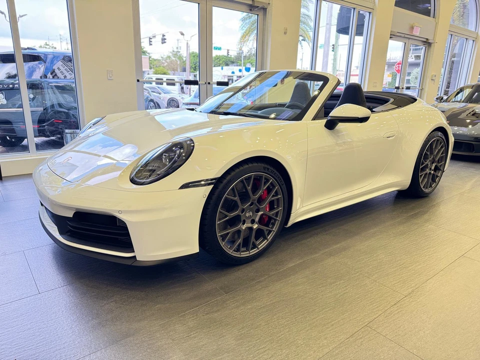 2026 Porsche 992 Carrera S - Image 7 of 31