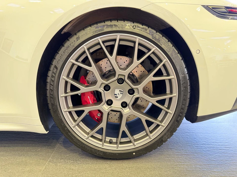 2026 Porsche 992 Carrera S - Image 27 of 31