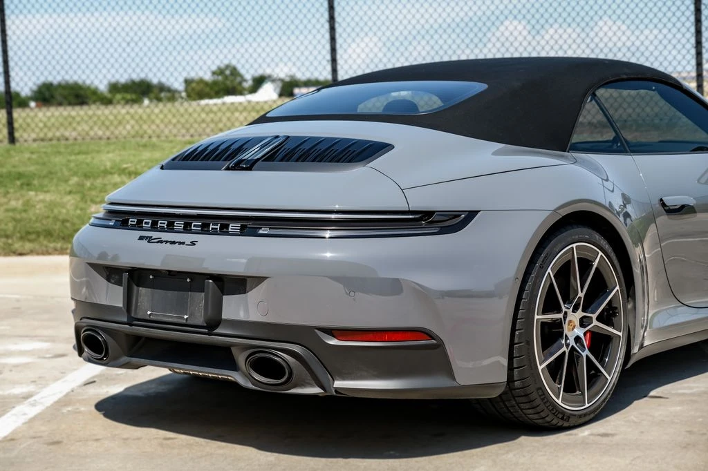 2026 Porsche 911 - Image 12 of 31