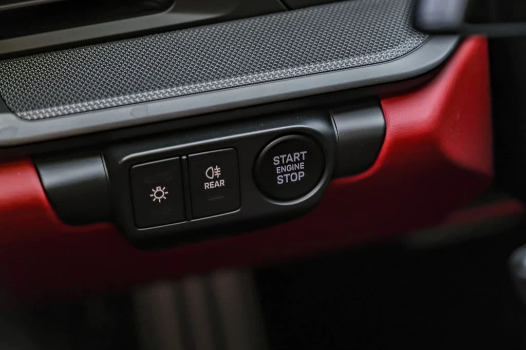 2026 Porsche 911 - Image 28 of 31