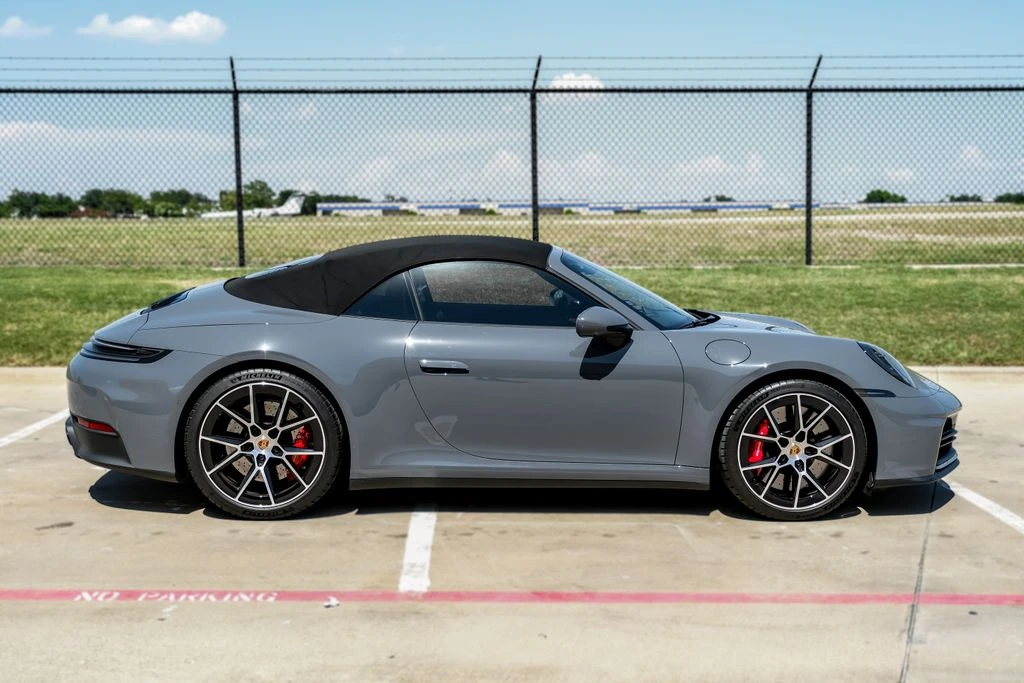 2026 Porsche 911 - Image 10 of 31