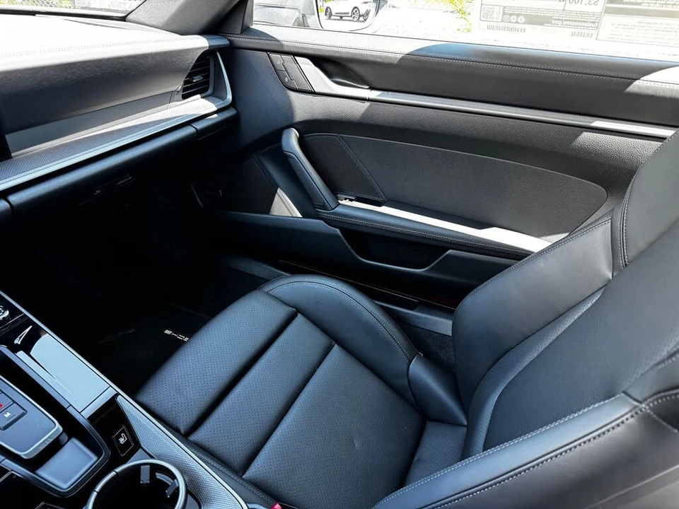 2026 Porsche 992 Carrera S - Image 25 of 31