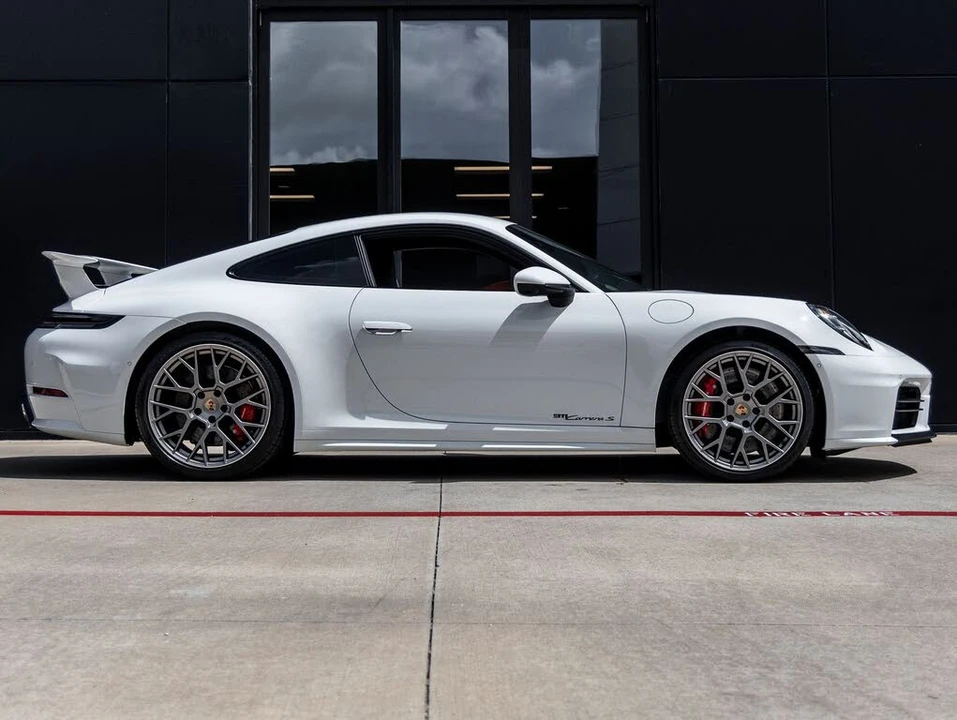 2026 Porsche 992 Carrera S - Image 12 of 31