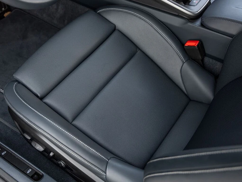 2026 Porsche 992 Carrera S - Image 23 of 31