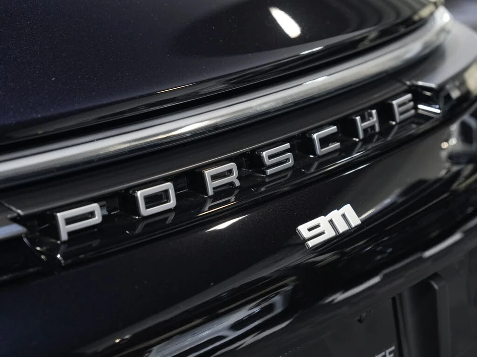 2026 Porsche 992 Carrera S - Image 19 of 31