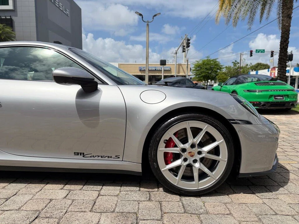 2026 Porsche 992 Carrera S - Image 27 of 31