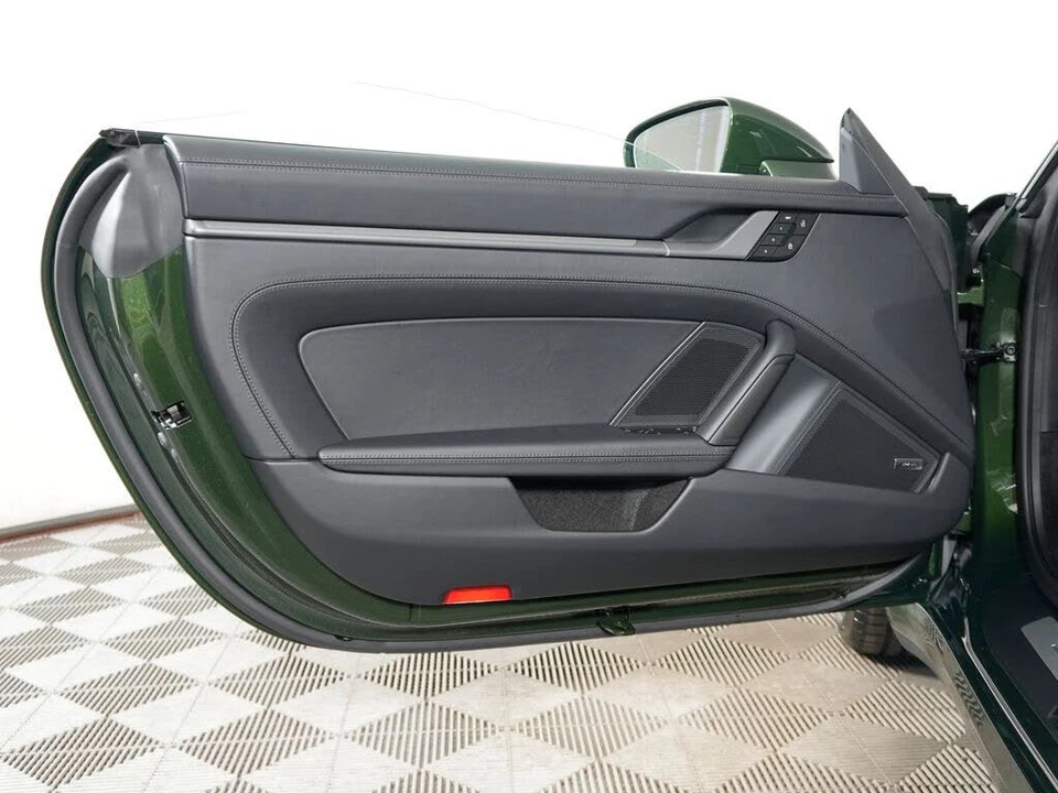 2026 Porsche 992 Carrera S - Image 18 of 31