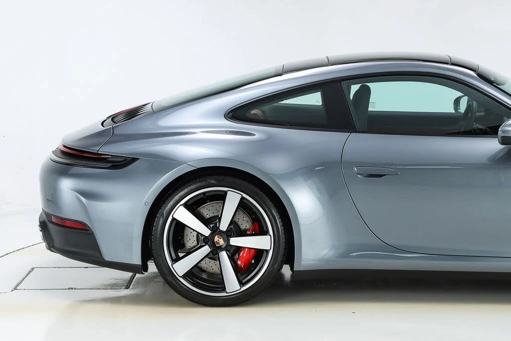 2026 Porsche 992 Carrera S - Image 24 of 31