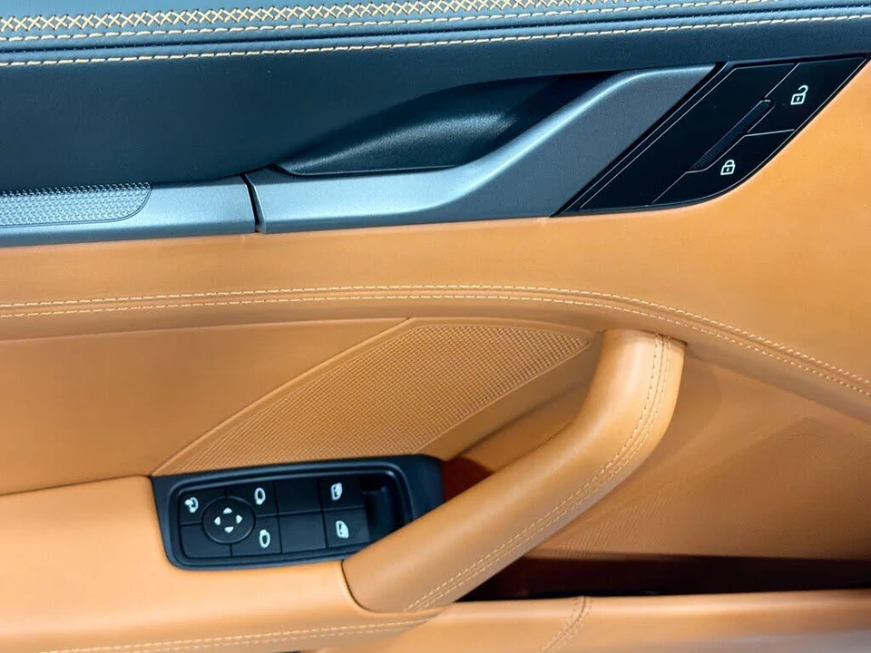 2026 Porsche 992 Carrera S - Image 21 of 31