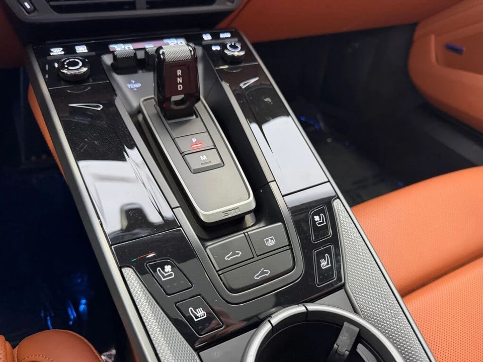 2026 Porsche 992 Carrera S - Image 17 of 25
