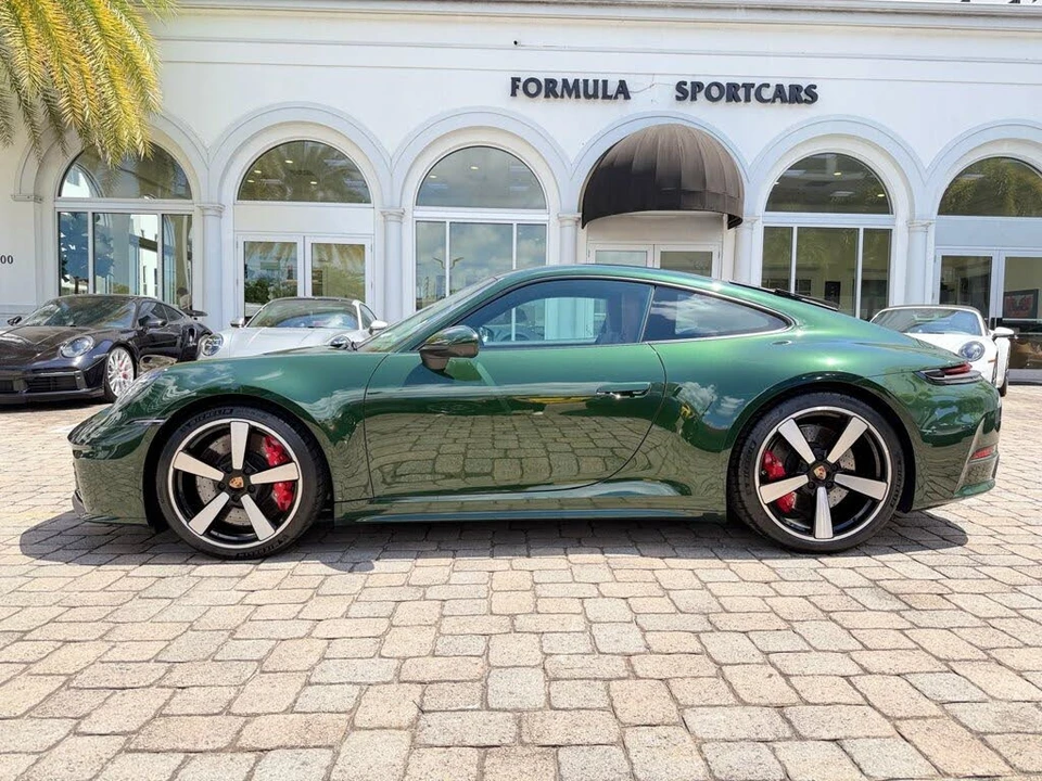 2026 Porsche 992 Carrera S - Image 19 of 31