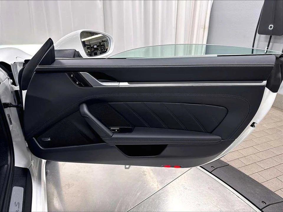 2026 Porsche 992 Carrera S - Image 27 of 31