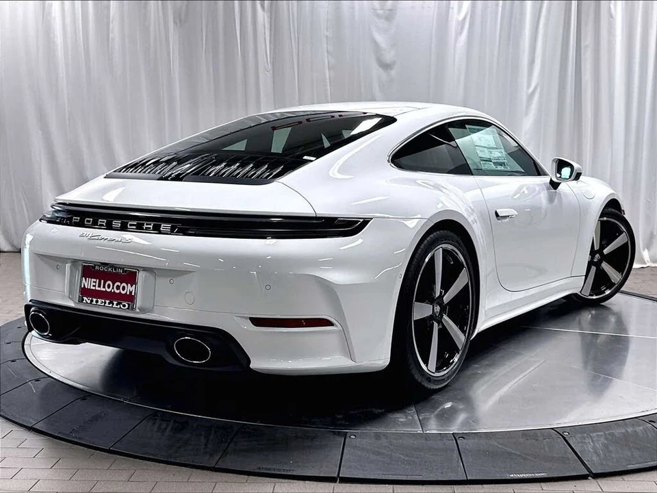 2026 Porsche 992 Carrera S - Image 7 of 31