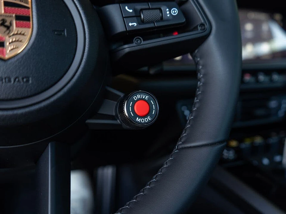 2026 Porsche 992 Carrera S - Image 22 of 31