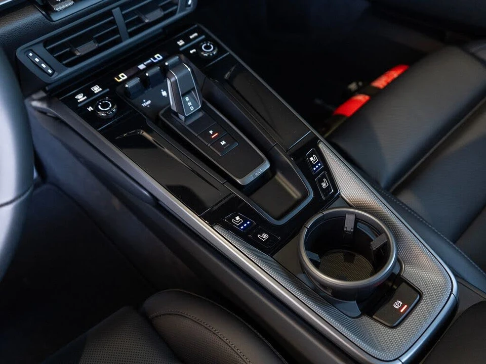 2026 Porsche 992 Carrera S - Image 24 of 31