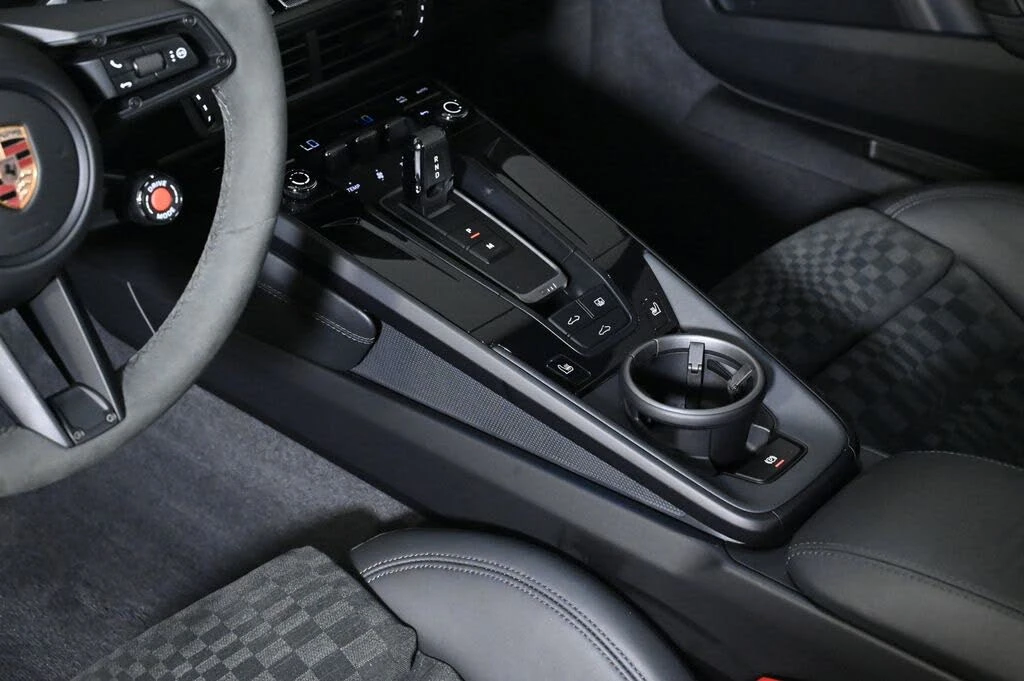 2026 Porsche 992 Carrera S - Image 15 of 31