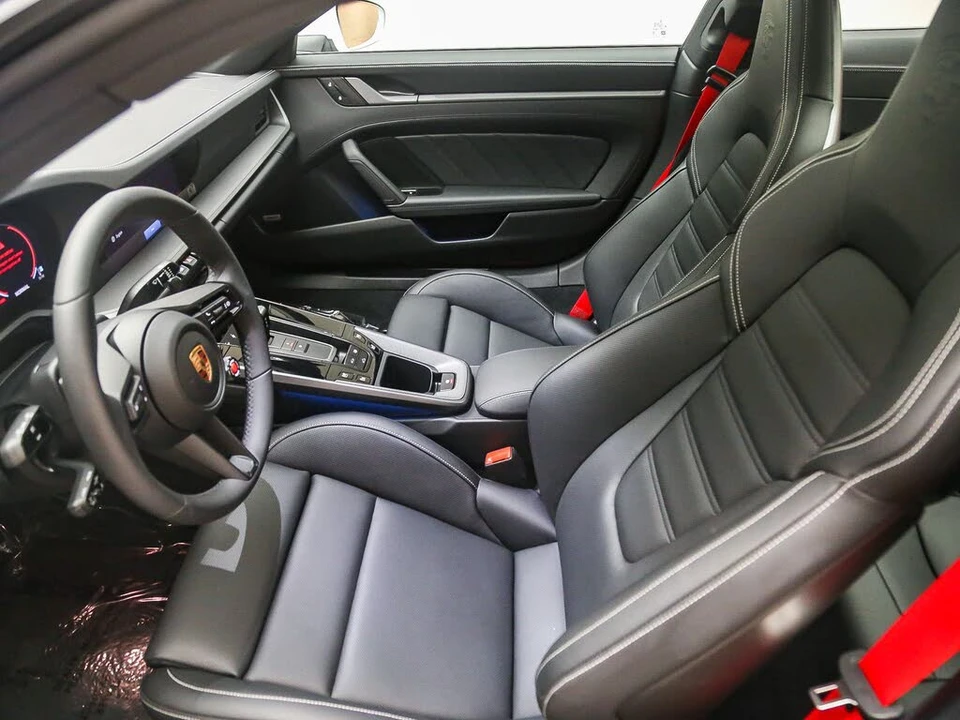 2026 Porsche 992 Carrera S - Image 22 of 31