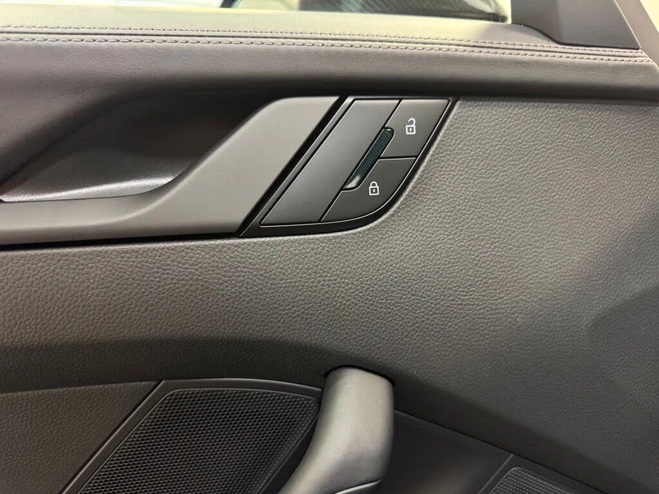 2026 Porsche 992 Carrera S - Image 10 of 31