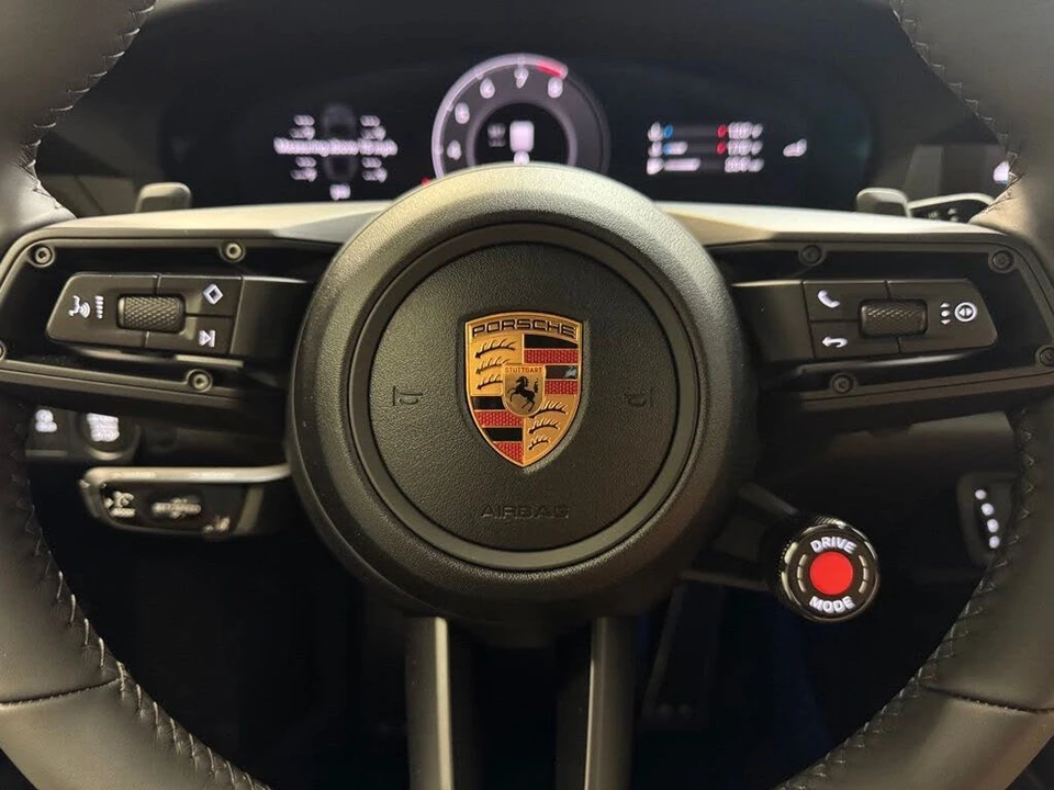 2026 Porsche 992 Carrera S - Image 15 of 31