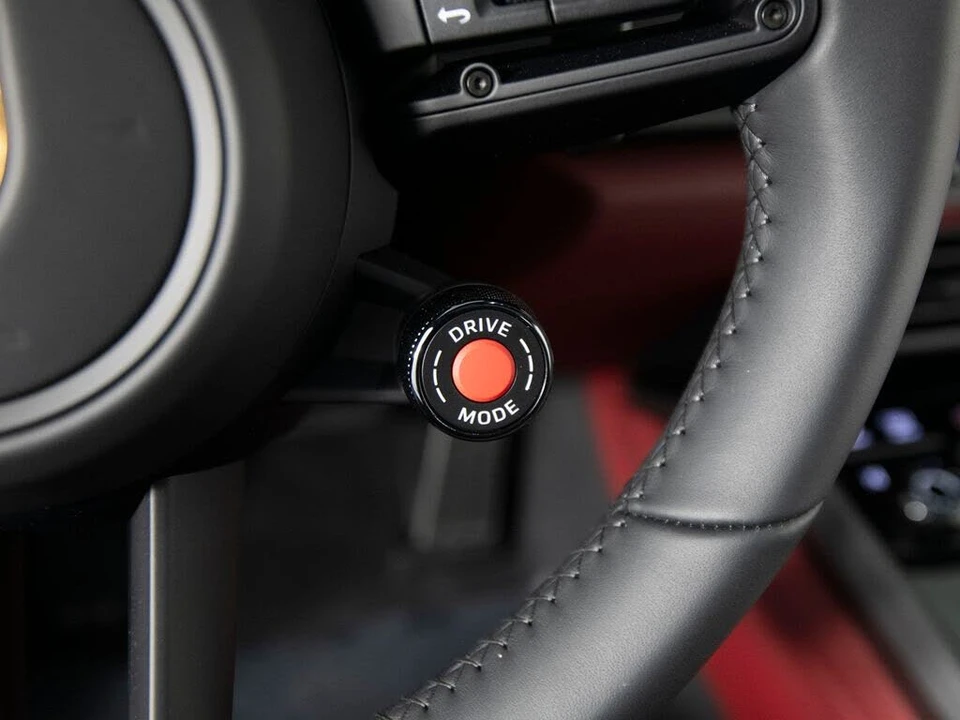 2026 Porsche 992 Carrera S - Image 24 of 31