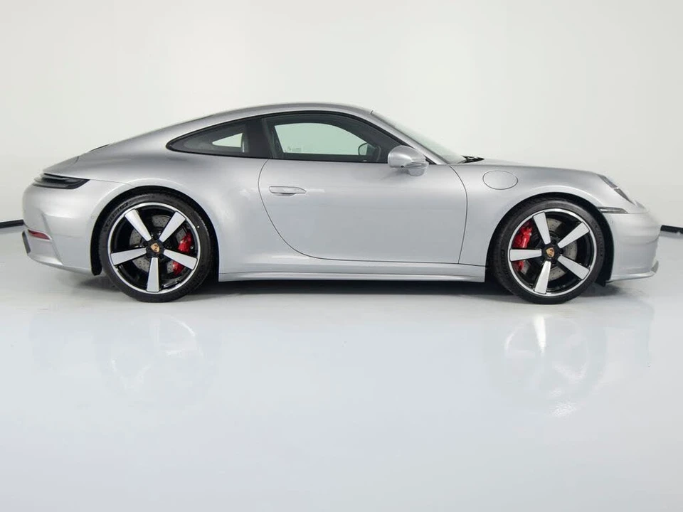 2026 Porsche 992 Carrera S - Image 11 of 31
