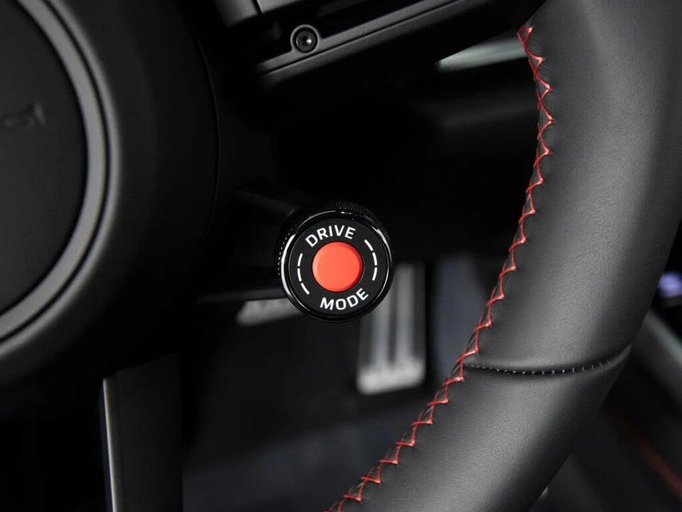 2026 Porsche 992 Carrera S - Image 25 of 31