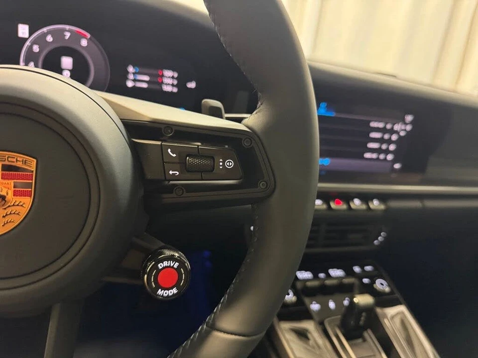 2026 Porsche 992 Carrera S - Image 18 of 31