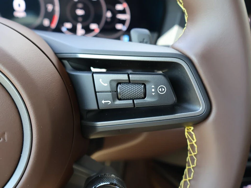 2026 Porsche 992 Carrera S - Image 18 of 31
