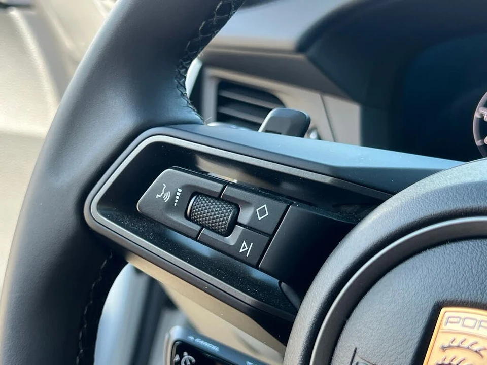 2026 Porsche 992 Carrera S - Image 21 of 31