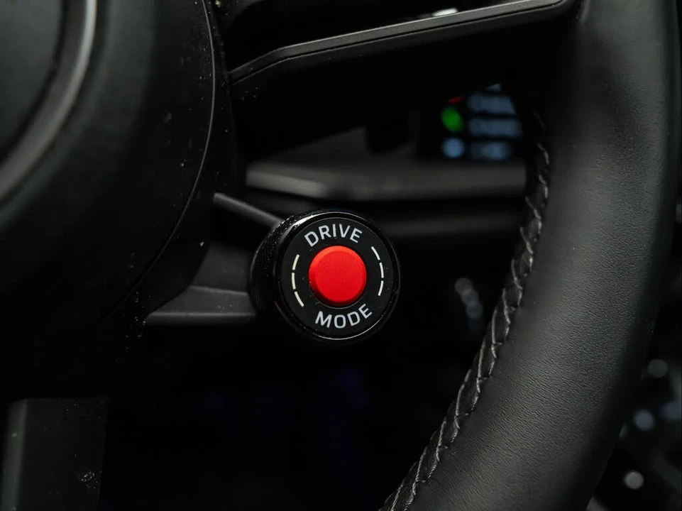 2026 Porsche 992 Carrera S - Image 19 of 31