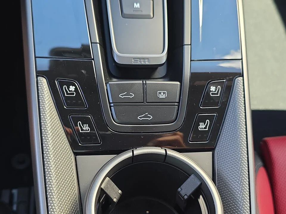 2026 Porsche 992 Carrera S - Image 25 of 28